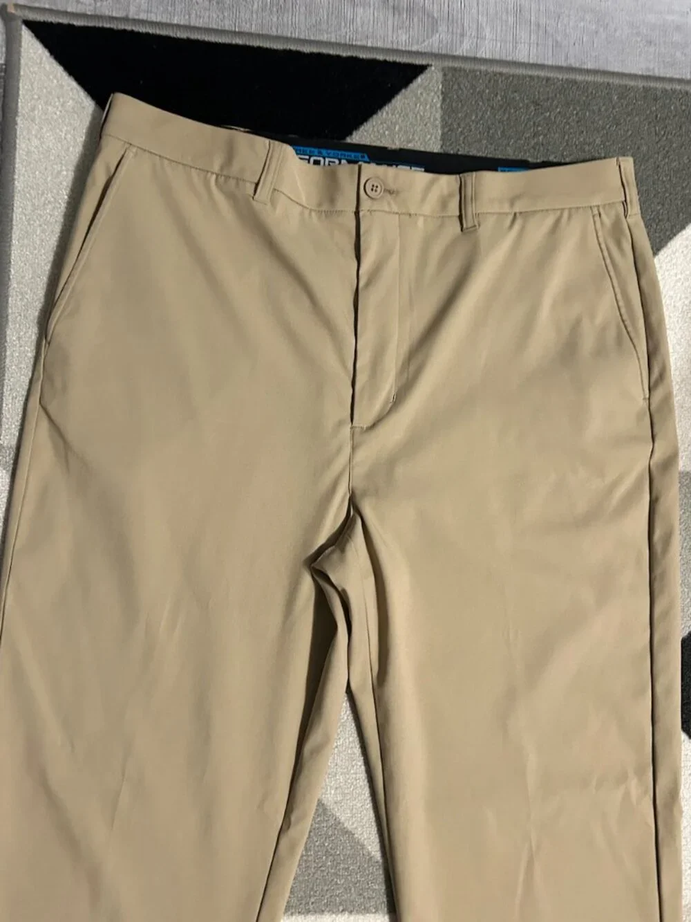Roundtree & Yorke Men's Performance Chino Golf Pants Men's 40X36 (Actual 40X35)